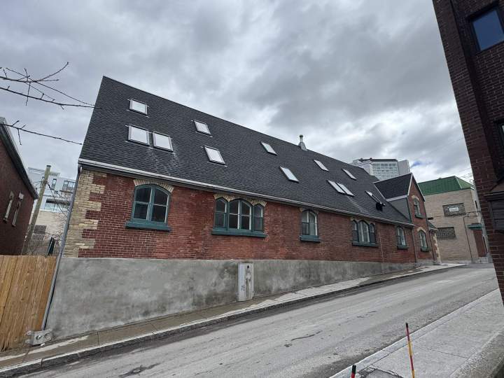 Installation de puits de lumière Québec